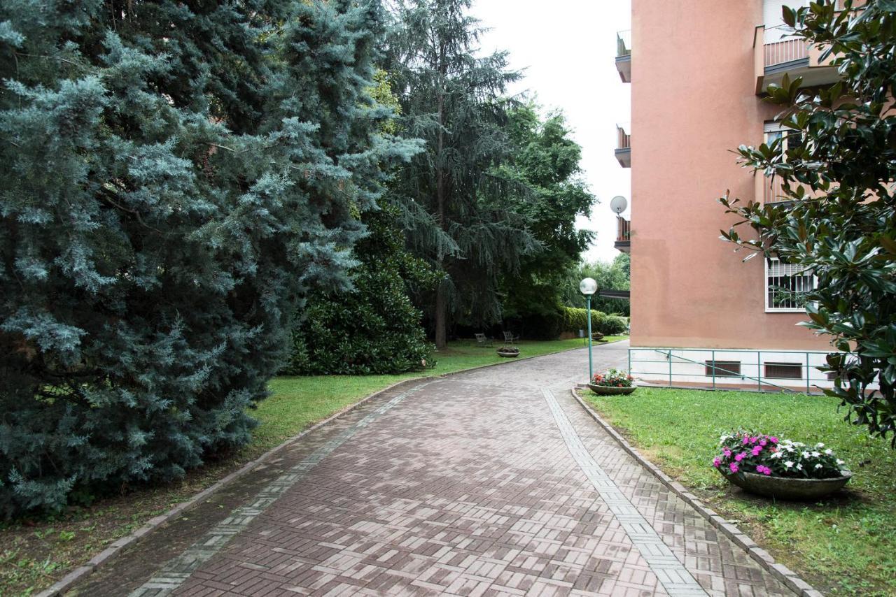 Youhosty - Delle Genziane 7 Apartamento Milão Exterior foto